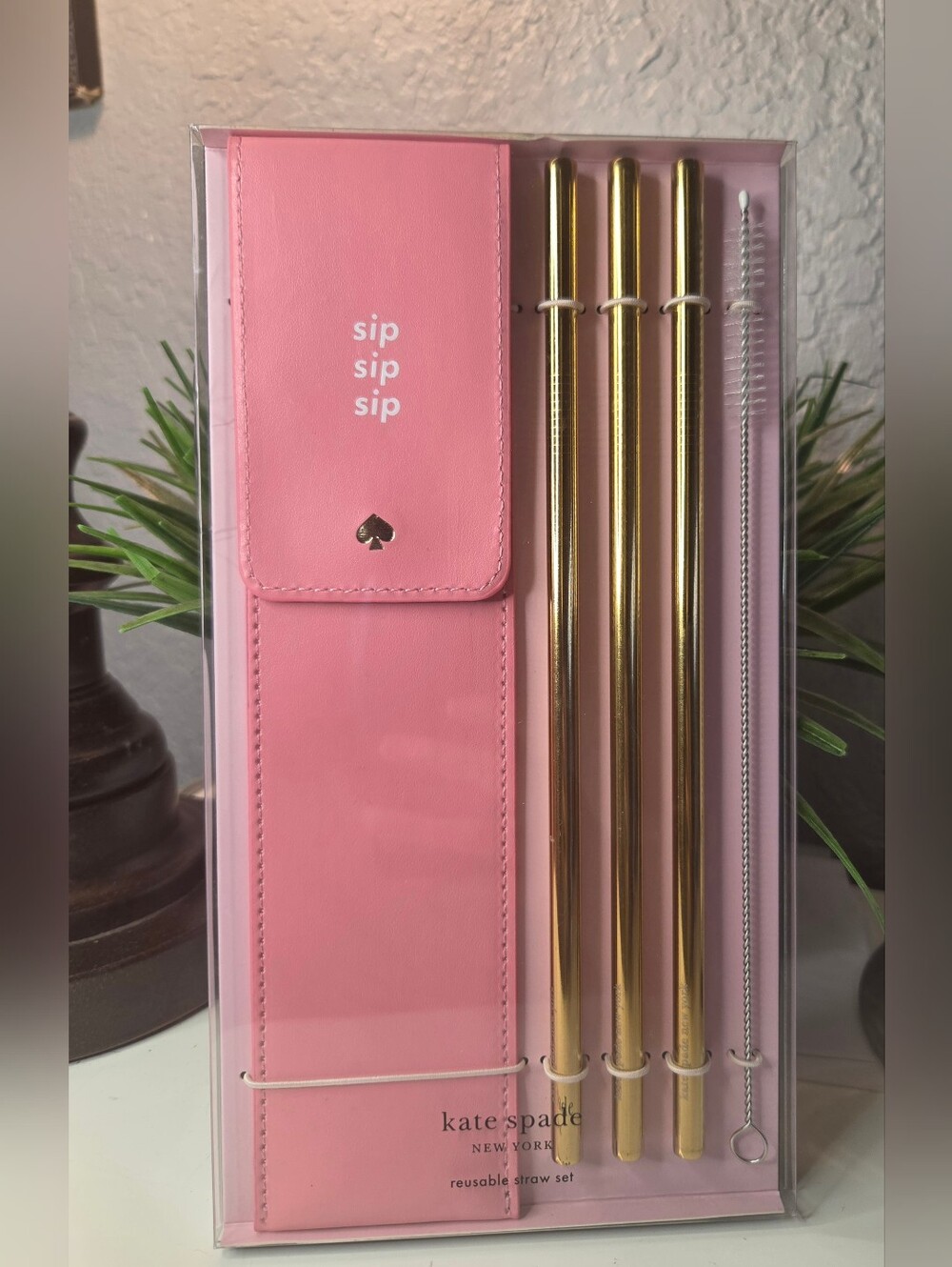 Kate Spade Pink and Gold Reusable Straw Set